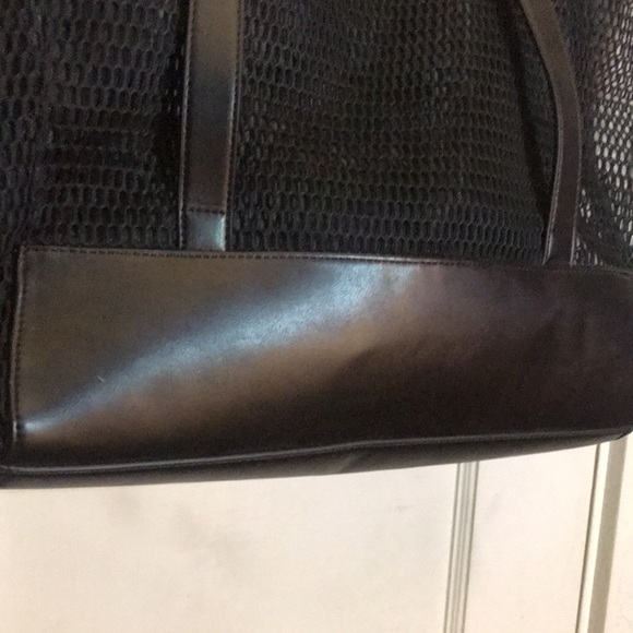 Fabletics Mesh Tote - Picture 3 of 9